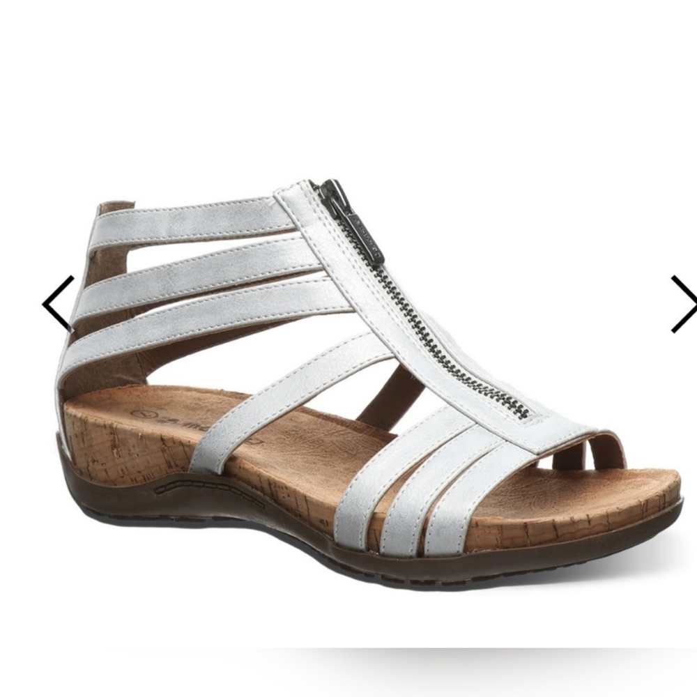 New! Bearpaw Layla II Brown Outdoor Faux Leather Cork Wide Sandals (Size 6)